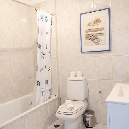 Modern One Bedroom *